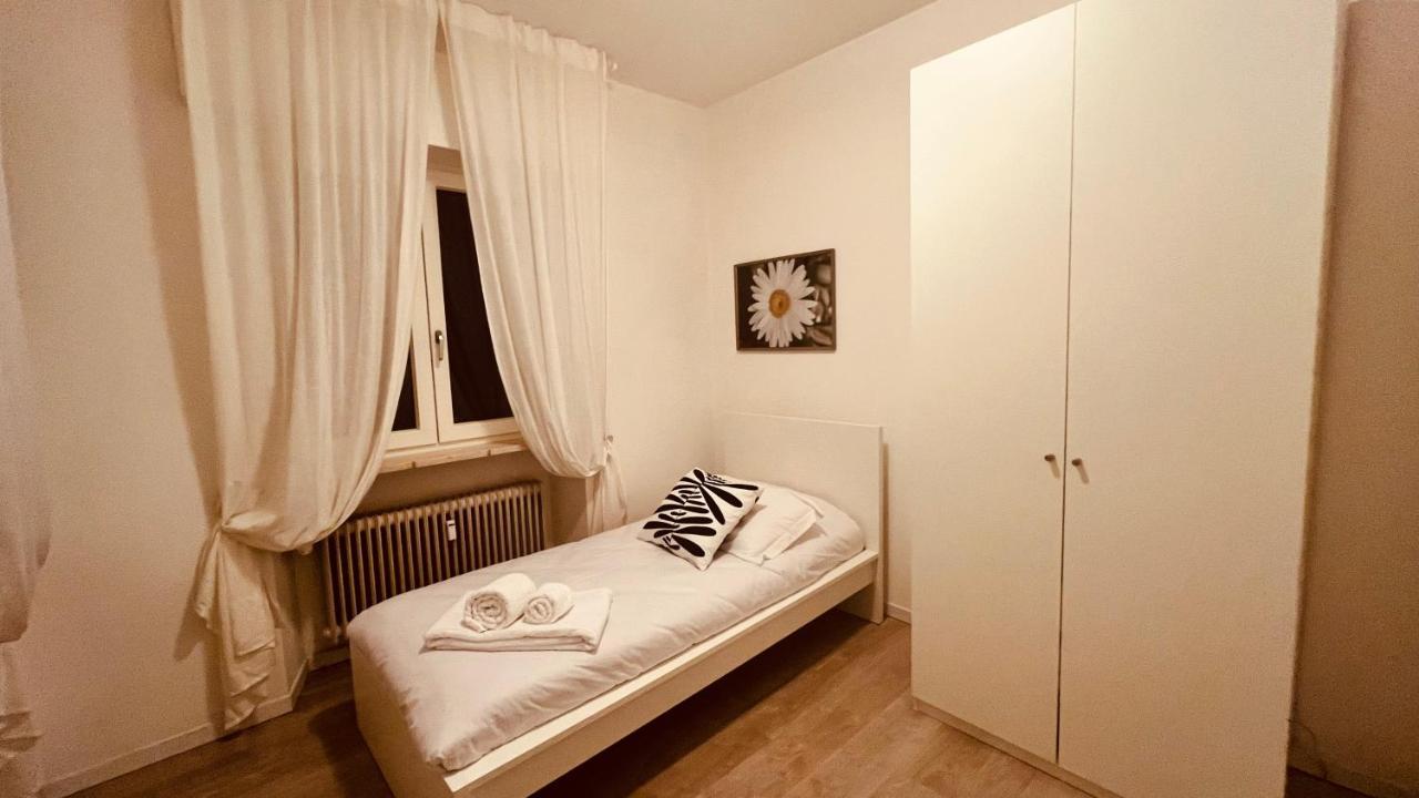 White House Lounge Supreme Apartment Udine Exterior photo