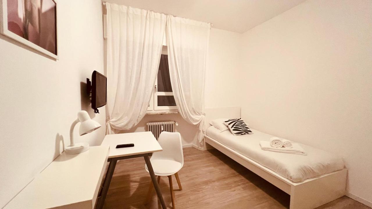 White House Lounge Supreme Apartment Udine Exterior photo