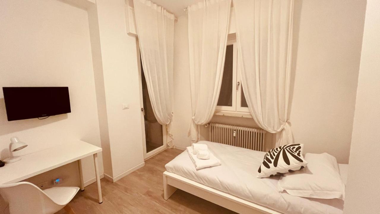 White House Lounge Supreme Apartment Udine Exterior photo